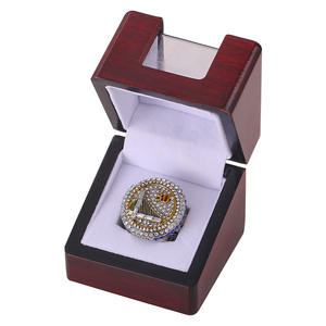 Ventes chaudes 2015 <span class=keywords><strong>NBA</strong></span> <span class=keywords><strong>Golden</strong></span> State <span class=keywords><strong>Warriors</strong></span> Curry Championship Rings Bague de basket-ball personnalisée en gros Bijoux de haute qualité pour hommes - Product Image 5