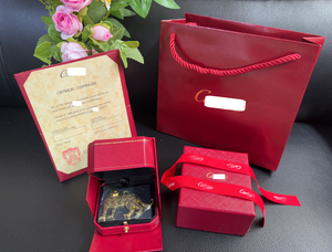 Ornement suspendu de luxe en métal léopard pour rétroviseur de voiture, pendentif artisanal ajouré, emballage cadeau complet pour décoration intérieure automobile - Product Image 1