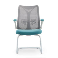 Chaise de conférence en maille avec base cantilever, chaise visiteur avec accoudoirs rabattables pour salle de réunion