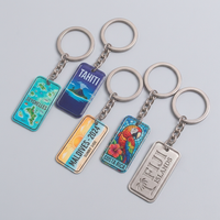 Porte-clés personnalisé en forme de plaque d'immatriculation, mini plaque en aluminium, souvenir, cadeau de voyage personnalisé
