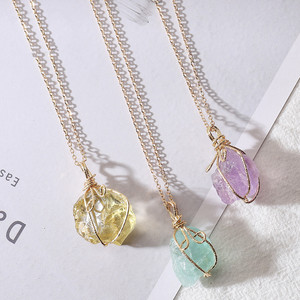 Nueva moda mujer Irregular piedra Natural cristal alambre envoltura roca crudo claro cuarzo rosa colgante collar joyería - Product Image 3