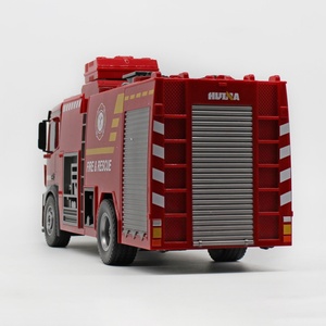 Camion de pompiers télécommandé HUINA 1562 1:14 avec pulvérisation d'eau, 2,4 GHz, câble USB, niveau expert - Product Image 5