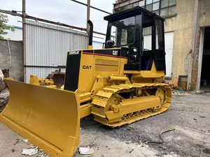 Compact Agile <b>Cat</b> D4C Used Bulldozer for Pipeline Construction, Forest Land Clearing and Small Site Grading in Narrow Zones - Product Image 6