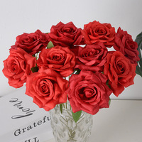 Usine en vrac en gros artificielle unique velours Roses fleur rouge blanc bleu rose noir violet personnalisé Rose fleurs décoratives
