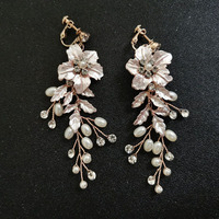 Boucles d'oreilles pendantes de mariée SLBRIDAL faites à la main avec strass, perles et fleurs, boucles d'oreilles chandelier pour femmes et jeunes filles