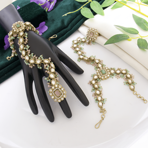 Bracelet manchette élégant en Kundan et Hathphool, bijou de main pour femme, idéal pour mariage, tenue ethnique traditionnelle, couleur or - Product Image 3