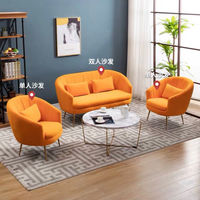 Fauteuil d'appoint moderne en similicuir extensible, une place, avec pieds en acier inoxydable et coutures verticales, idéal pour salle à manger