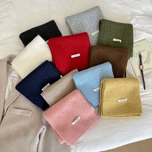 Écharpe en laine mélangée rouge, longueur courte à moyenne, style coréen, pour femmes, réunion annuelle d'hiver - Product Image 1
