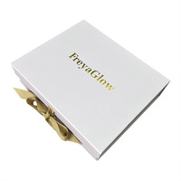 Boîtes de papier de cadeau de fermetures magnétiques de papier de fantaisie d'impression de logo avec le ruban pour le produit de soin de peau de beauté