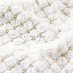 Sang Trọng Fluffy Siêu Mềm 100% Polyester Dệt Chăn Dài Sang Trọng Kim Cương Chăn Giả Thỏ Lông Thú Vải Cho Cô Gái May Mặc - Product Image 2