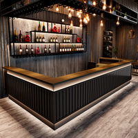 Comptoir de bar de style industriel, bureau de caissier, réception d'angle pour les salons de thé, les restaurants, les barbecues