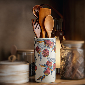 Wholesale Hand-painted Stoneware Chopstick Holder Lychee Pattern High-temperature Kitchen Utensil Storage for Homestay Areas
