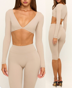 Nuovissimi comodi top a maniche lunghe con scollo a V Leggings attillati 2 pezzi tute sportive per il Fitness da <span class=keywords><strong>donna</strong></span> Set Yoga verde elasticizzato - Product Image 1