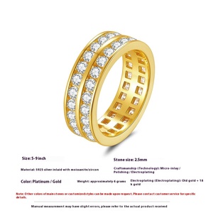 Anello di Lusso per Uso Quotidiano in Argento S925 Placcato Oro 18K con Moissanite, Stile Hip Hop con Incastonatura a Canale per Donne e Uomini, Gioiello Semplice ed Elegante - Product Image 2