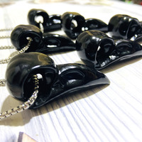 Großhandelspreis Handgeschnitzter Natürlicher Obsidian Rabenschädel Anhänger Reiki Halskette Heilende Handwerkskunst