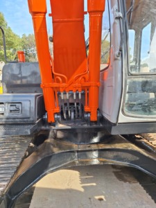 Excavatrice d'occasion Hitachi EX120, type chenilles hydrauliques, meilleur prix et bonne qualité, faible nombre d'heures de travail, à vendre - Product Image 5