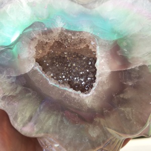 Commercio all'ingrosso naturale agata doppio del cranio del cuore galvanotecnica arcobaleno <span class=keywords><strong>geode</strong></span> agata cuore di guarigione di <span class=keywords><strong>pietra</strong></span> di cristallo per la decorazione - Product Image 4