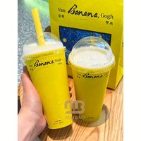 Gobelet en plastique personnalisé de 24 oz en PP avec étiquetage moulé, impression UV, pour boissons froides à emporter (soda, café, jus, thé au citron, boba) avec manchon unique
