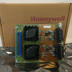 Módulo PLC Honeywell 32 I/O 240 V Modbus Control Industrial - Product Image 1