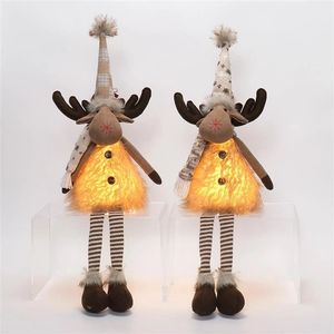 Adorno navideño de ciervo sentado de felpa suave con luces LED, juego de 2 piezas, regalo perfecto de Navidad para niños - Product Image 2