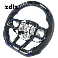 Accessoires de voitures pour Ford Mustang 2024 personnalisé LED bleu forgé volant en cuir perforé en fibre de carbone