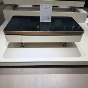 Table Basse Moderne en Verre Trempé Ondulé, Vente en Gros Usine, avec Tiroirs en <span class=keywords><strong>MDF</strong></span> Placage Noyer et Finition Titane, Meuble de Maison Durable - Product Image 4