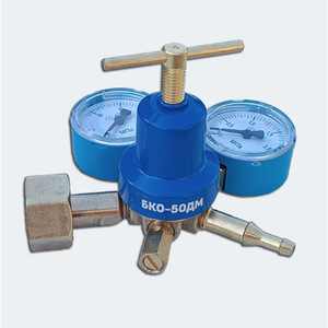 Réducteur de pression de gaz en laiton de fabrication russe pour GPL, acétylène, oxygène, propane, CO2, argon, provenant du fabricant de manomètres RUSSIAN GAS - Product Image 3