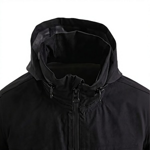 Blouson bomber imperméable à capuche noir personnalisé unisexe coupe-vent zippé avec poches et doublure en polyester pour une utilisation en extérieur en hiver - Product Image 5