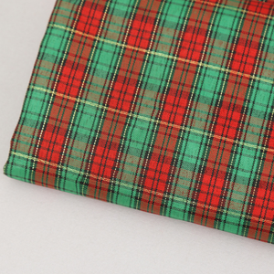 100% poliéster Super hilo metálico teñido a cuadros TELA ESCOCESA diseño de patrón tejido barato para embalaje de juguetes de Navidad Material liso - Product Image 6