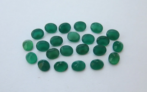 Venta al por mayor de piedras preciosas sueltas facetadas de ónix verde natural de calidad AAA, redondas de 5x5 mm, para la fabricación de joyas. - Product Image 4