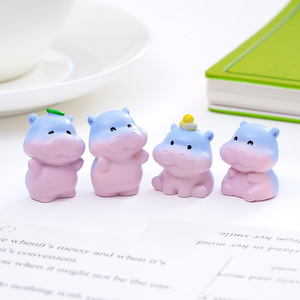 Figura de <span class=keywords><strong>hipopótamo</strong></span> pequeño KI yuewu, lindos accesorios decorativos colgantes para bricolaje, mini adornos para <span class=keywords><strong>el</strong></span> escritorio del coche. - Product Image 2