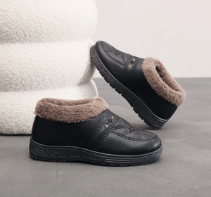 Prix de gros en vrac Sabots et pantoufles en EVA pour le marché africain et maritime, avec support de fret maritime, Bottes de neige d'hiver en coton pour femmes avec tige en PU - Product Image 5