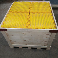 Tapis de sécurité emboîtable 1x1m antidérapant pour plateformes pétrolières, en polyuréthane découpé avec clous en acier, épaisseur 30mm pour le forage pétrolier
