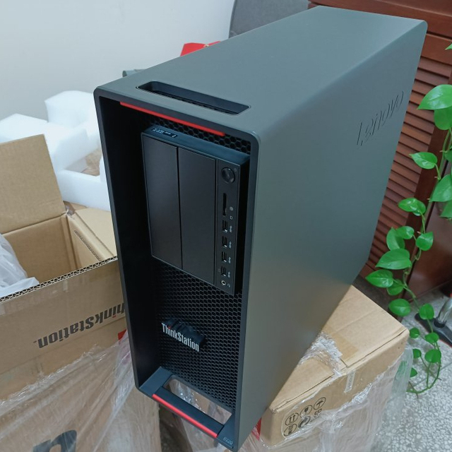 C621 Chassis Workstation ThinkStation P720 4210R/16G/256G+2T/RTXA4000 16G/DOS 690W
