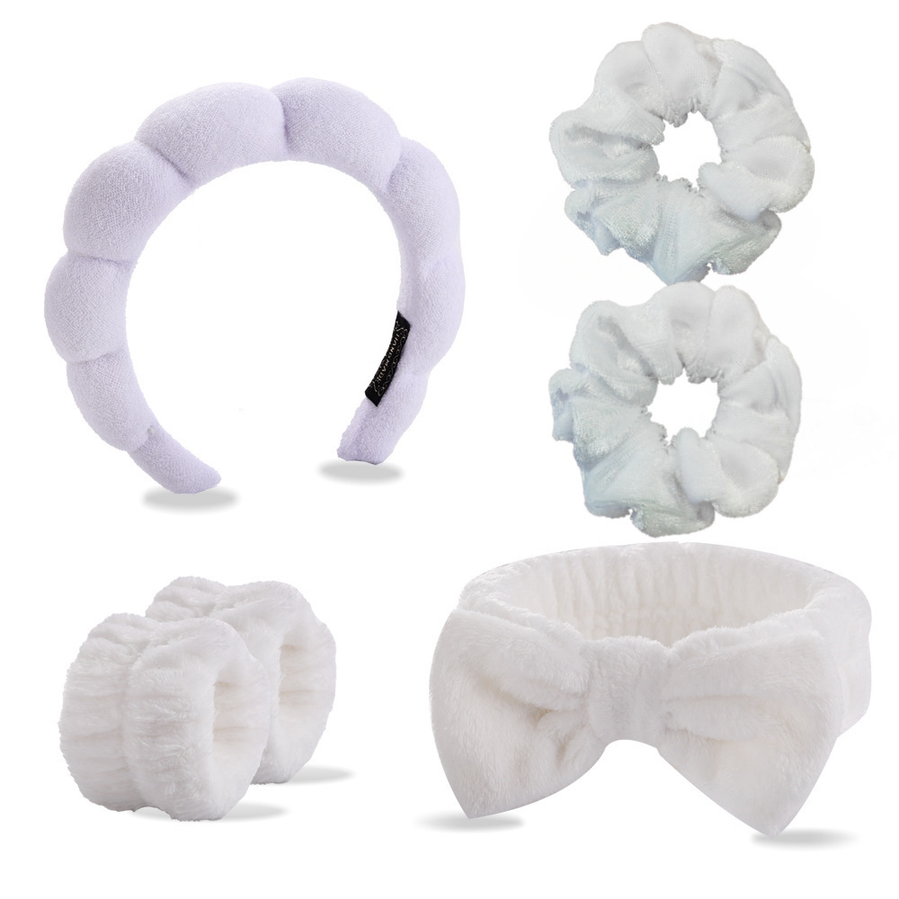 Ensemble de 6 élastiques à cheveux en velours blanc - emballage individuel.