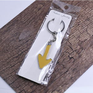 Llavero con Flecha Amarilla, Colgante Metálico, Regalo Unisex, Recuerdos - Product Image 5