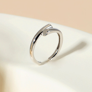 <span class=keywords><strong>LUMINA</strong></span> Jewelry's Lujoso anillo liso cruzado geométrico de plata 925 Anillo de racimo de estilo coreano con chapado en rodio - Product Image 1