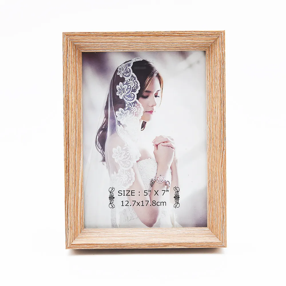 Modern solid wood photo frame wholesale Can be customized in multiple sizes wall photo frame