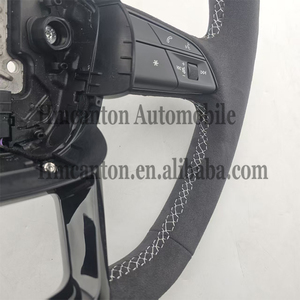 Volante Deportivo con Costuras Blancas de Alcántara para Modelos Audi A3 A4 A4L A5 A7L A8 5 7 B9 A6 R8 - Product Image 6