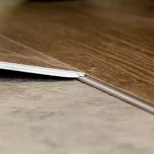 Revêtement de sol en planches de vinyle étanche 12mil 20 mil Revêtement de sol en carreaux de vinyle de luxe Revêtement de sol hybride Spc avec verrouillage par clic - Product Image 2