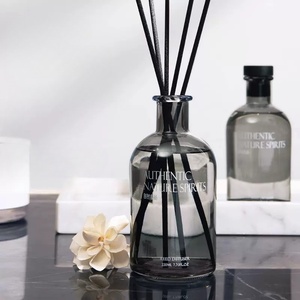 Biểu Tượng Tùy Chỉnh Sang Trọng Và Độc Đáo Glass Reed Khuếch Tán Chai 100Ml 150Ml 200Ml 500Ml Vòng Rỗng Rõ Ràng Với Stick Và Nắp - Product Image 1
