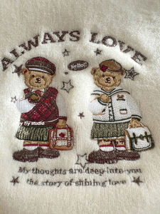 Nueva bufanda <span class=keywords><strong>de</strong></span> punto <span class=keywords><strong>de</strong></span> oso pequeño estilo <span class=keywords><strong>Academia</strong></span> <span class=keywords><strong>de</strong></span> bordado coreano para mujer, cálida y versátil en otoño e invierno, estilo japonés - Product Image 3