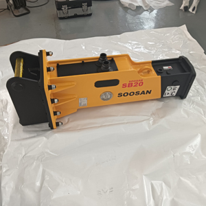 Nuevo Martillo Hidráulico SOOSAN SB20 Tipo Caja para Miniexcavadoras Bobcat y Cargadoras Compactas de 1.2-3 Toneladas para Trabajos de Demolición - Product Image 1