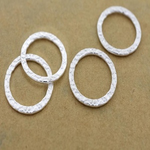 Accessoires de composants de bijoux en argent sterling 925 avec finition marteau rond - Product Image 2