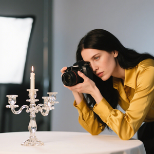 Service de photographie et de conception visuelle créative pour les listes de produits e-commerce avec fond blanc et photos de modèles publicitaires - Product Image 1