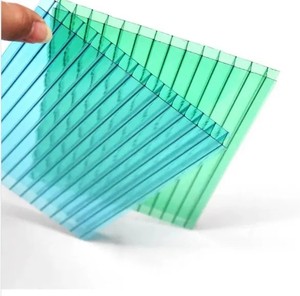 Plaque alvéolaire en polycarbonate moderne, résistante aux intempéries et durable, pour serres extérieures - Product Image 2