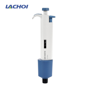 Micropipeta de laboratorio de 10ml de un solo canal de venta caliente de la marca Lachoi - Product Image 6