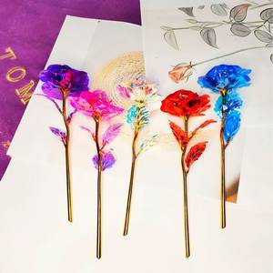 Fleur artificielle en feuille d'or irisée personnalisée OEM pour décorations de fête, parfaite pour Noël et la Saint-Valentin - Product Image 2