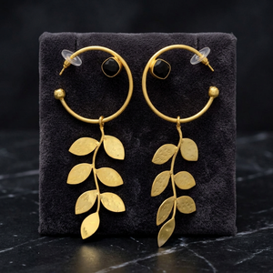 Boucles d'oreilles classiques en acier inoxydable faites à la main avec pierre précieuse en forme de coquille, style bohème pour enfants - Product Image 2