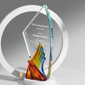 Trophée d'honneur en cristal 2025 – Excellent trophée étoile sculpté en cristal exquis pour la mémoire - Product Image 4